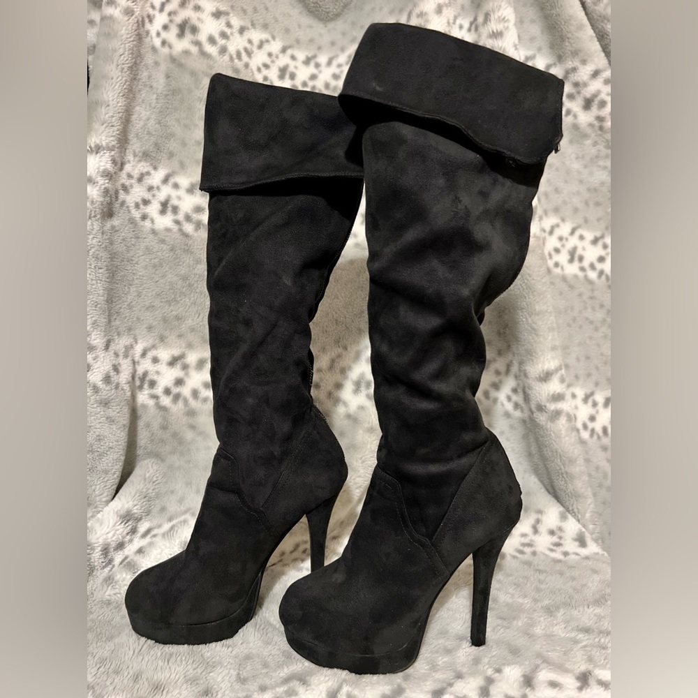 Kardashian Kollection Boots